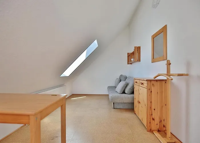 Gorch-fock-strasse 16 Gorch-fock-str 16 8 Apartment *